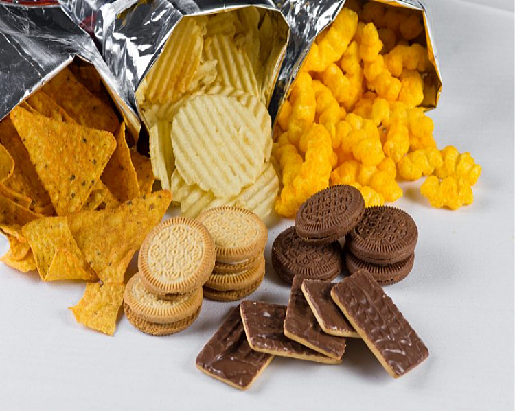 Dia do Consumidor alerta para presença de agrotóxicos em alimentos ultraprocessados 